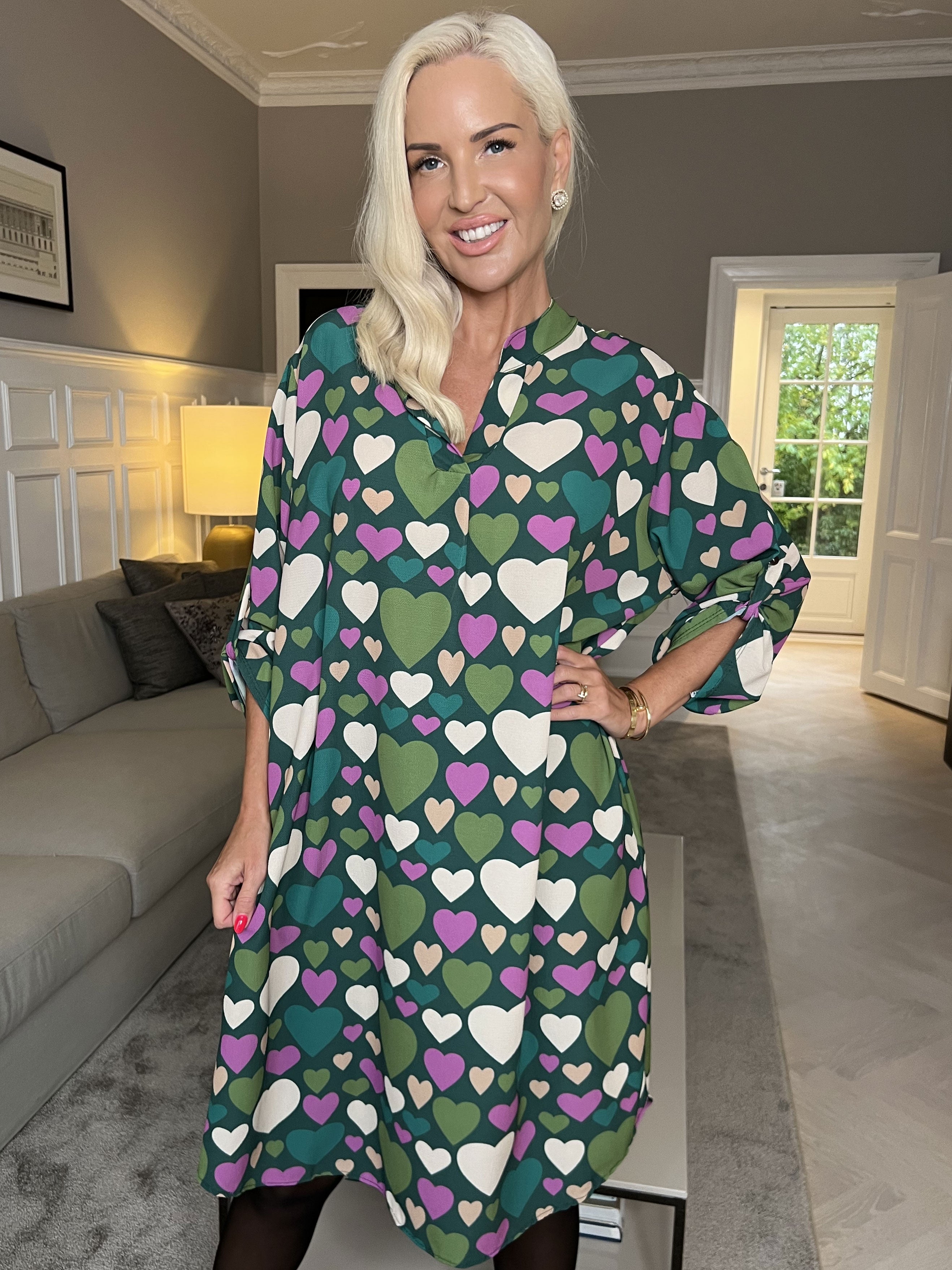 Vanesa Heart Long - Let og luftig kjole med hjerte mønster